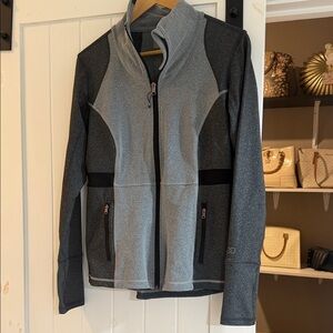 Calia Carrie Underwood Gray and Black Zip-Up Jacket Active Long Sleeve
